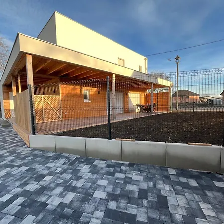 Le Noisetier Proche Europa Park Marcher De Noel Et Carnaval