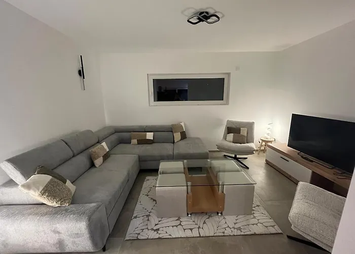 Le Noisetier Proche Europa Park Marcher De Noel Et Carnaval