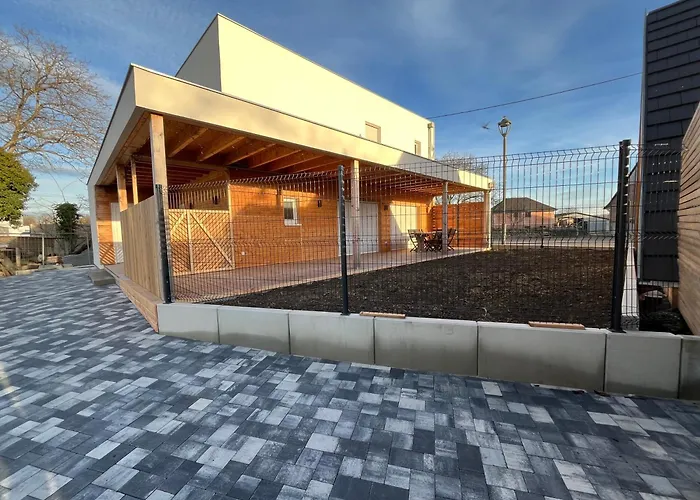 Le Noisetier Proche Europa Park Marcher De Noel Et Carnaval